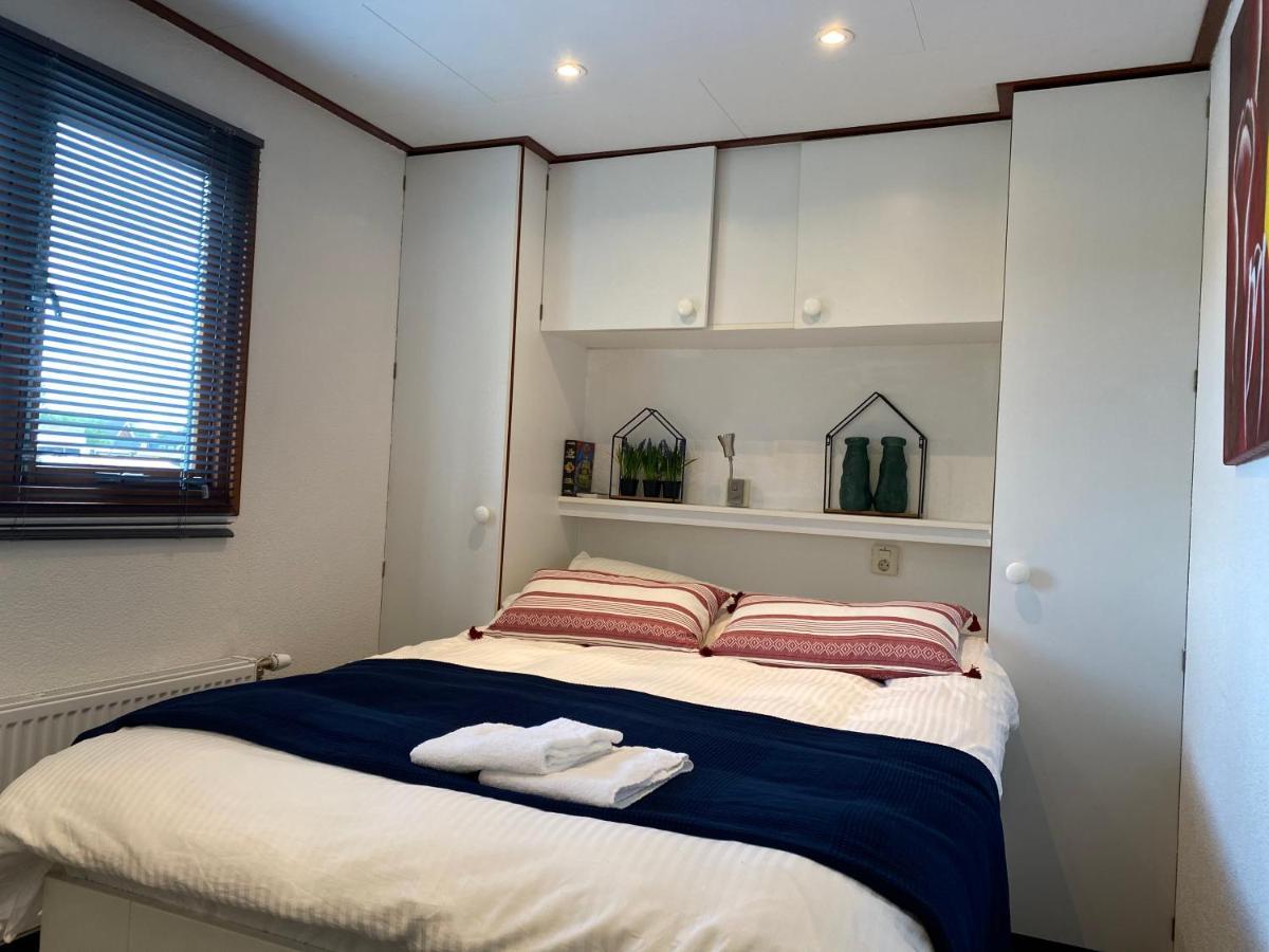 C'Est La Vie Houseboat Hotel Nederhorst den Berg Eksteriør billede